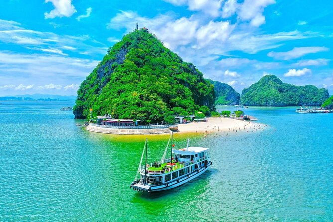 Hanoi Getaway with Complimentary Halong Bay Cruise