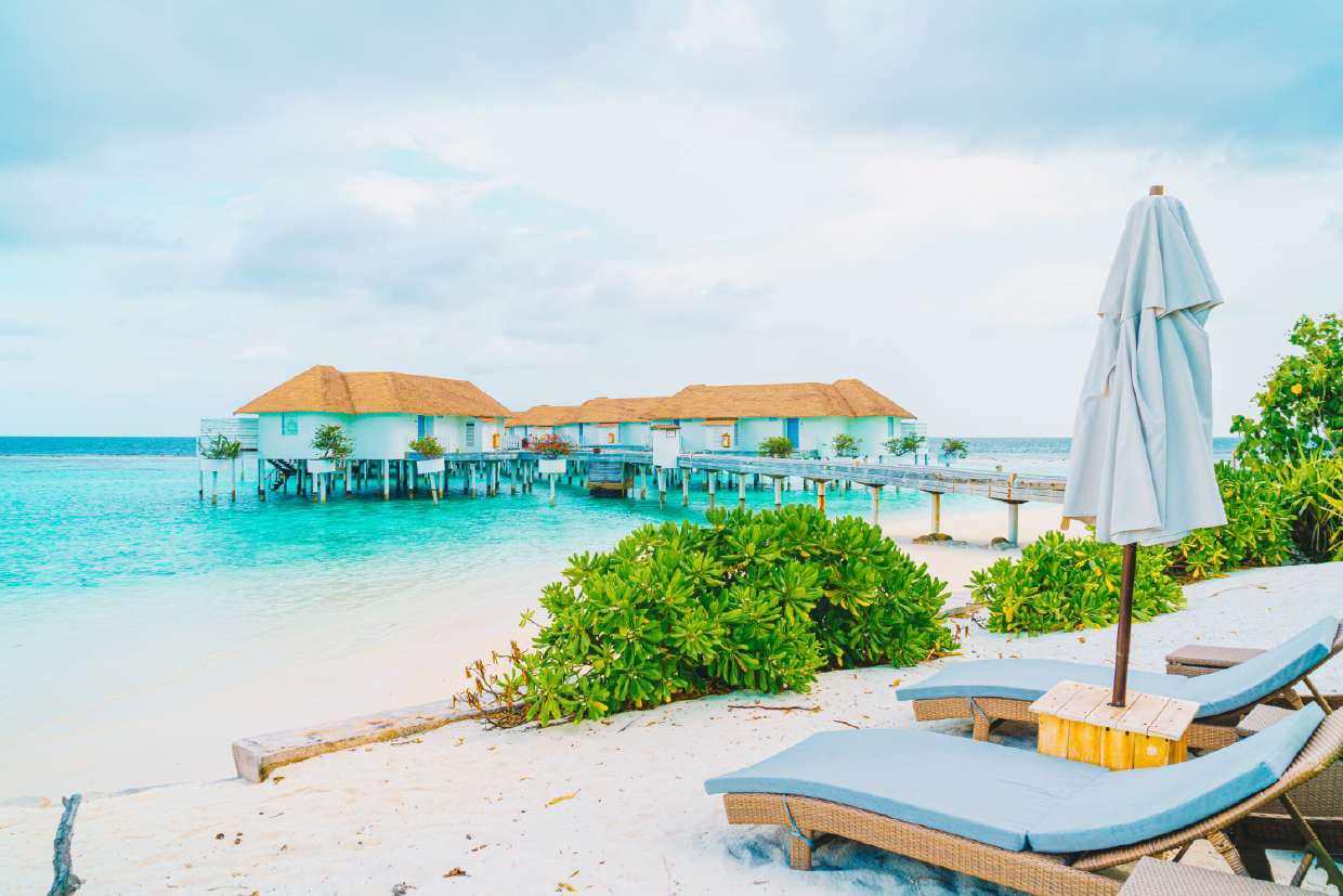 Medhufushi Island Resort, Maldives | Complimentary Speedboat Transfers