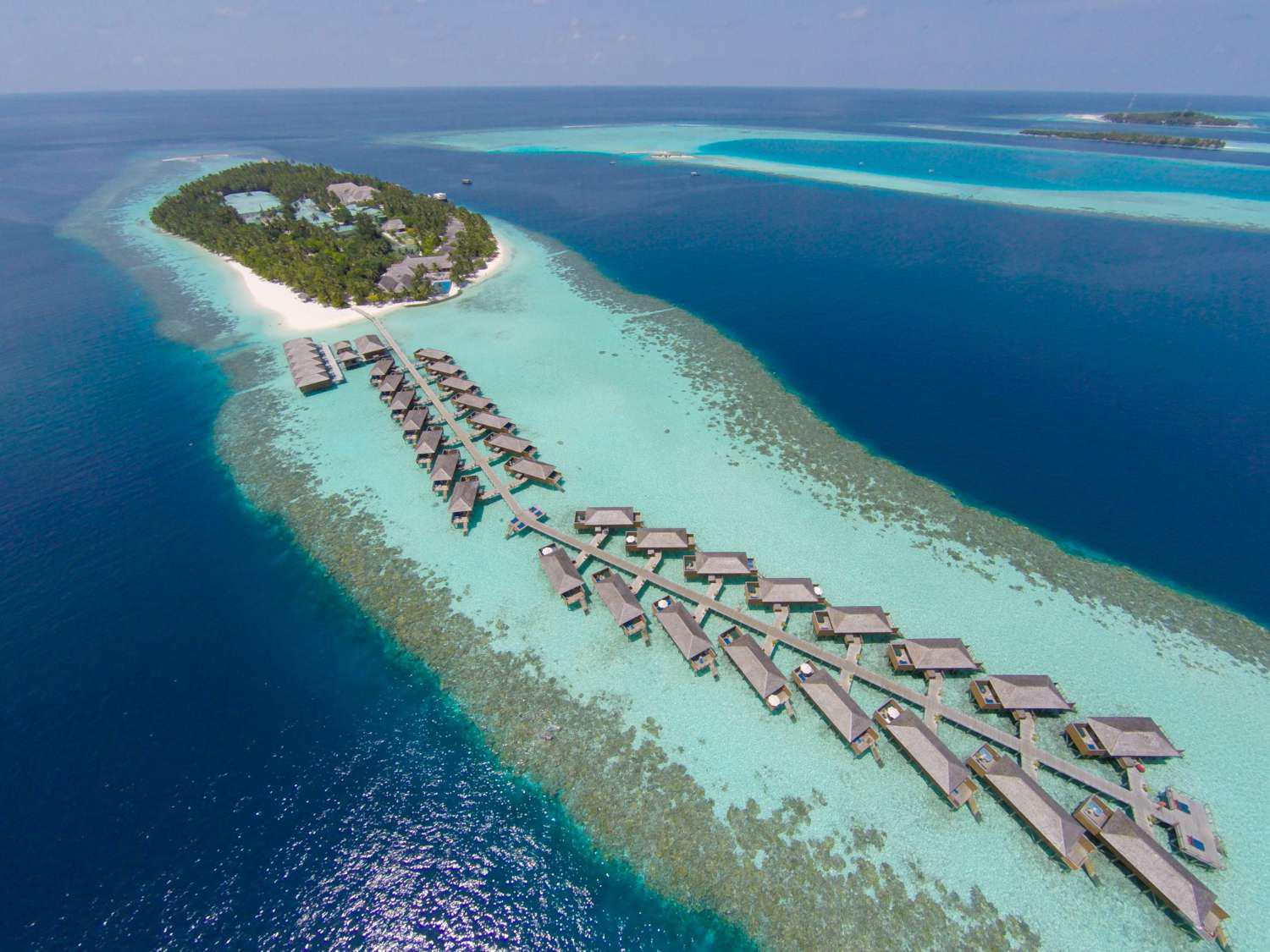 Reethi Faru – A Stunning Eco-Friendly Island Resort in the Maldives